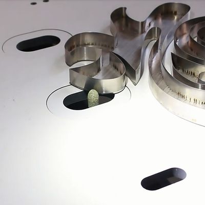 金属磨き 自動3D文字 広告用 固い言葉の磨き機