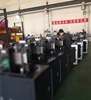 3Dレターフレームの折り畳みとチャネルレターマッキングのためのCNCLEDネオンレターサインマシン
