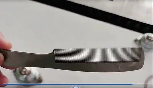 1500W CNC シートメタルファイバーレーザー切断機 連続波動操作