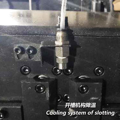 0.4-1.2mmの材料厚さのシート /プレートローリングサインレター折りたたみ機械